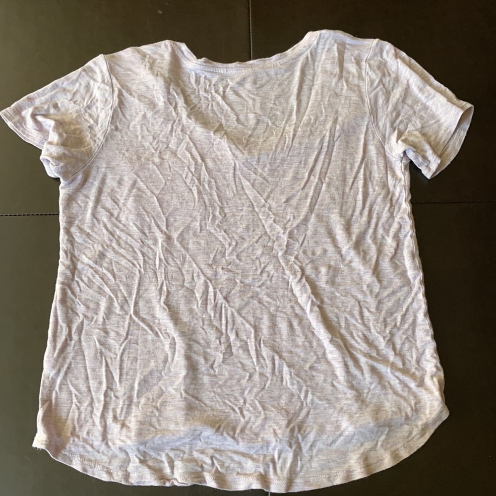 Super soft tee! - Picture 3 of 3